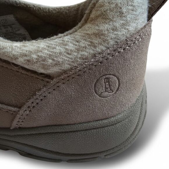 Lands’ End 11B All Weather Suede Zip Moc Shoes Beige Insulated Comfort Casual - Picture 6 of 11